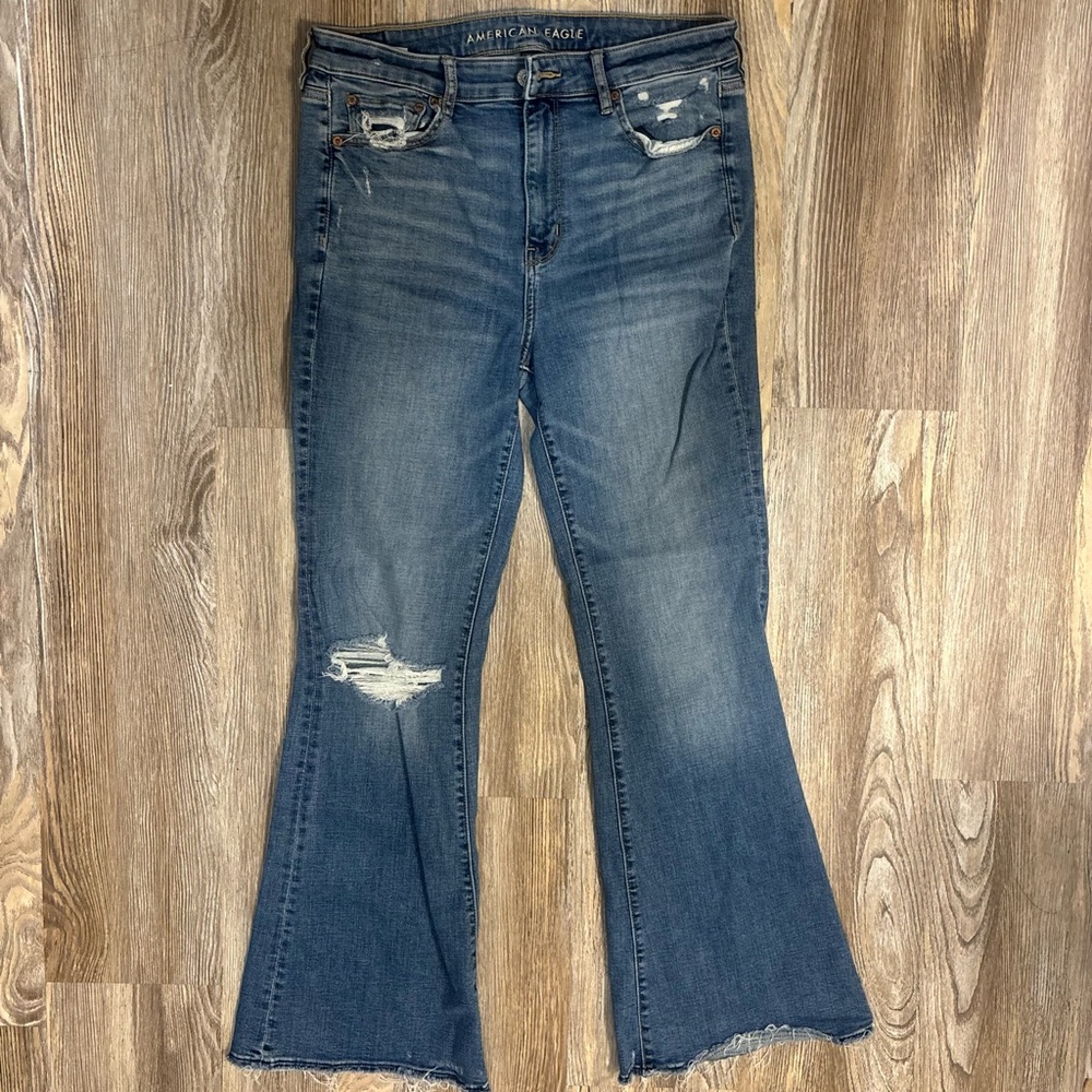 Women's American Eagle Super Hi - Rise Flare Jeans - 10